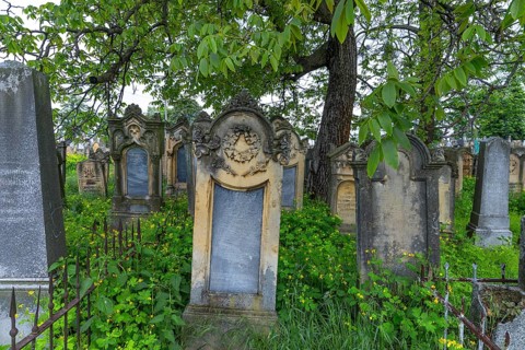 Graves at the Jewish cemetery in Czernowicz, Bukovina, Ukraine