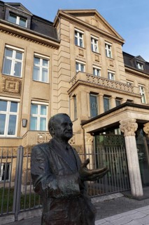 Villa Horion, House of Parliamentary History, Statue Minister-President Johannes Rau, Düsseldorf,