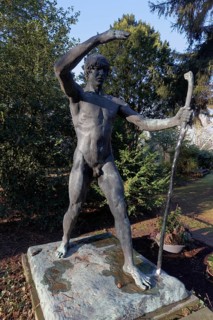 Young man with walking stick, bronze sculpture by Paul Landowski, Gravstätte Preis, Nordfriedhof