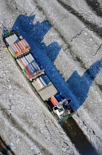 Germany, ship, container ship, commercial shipping, obstruction, freight connection, ice, ice,