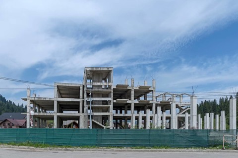 Construction of a hotel, Vorone?, Buckowina, Romania