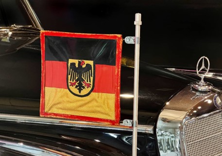 Flag of the Federal Republic of Germany on Adenauer's company car, the Mercedes 300, House of