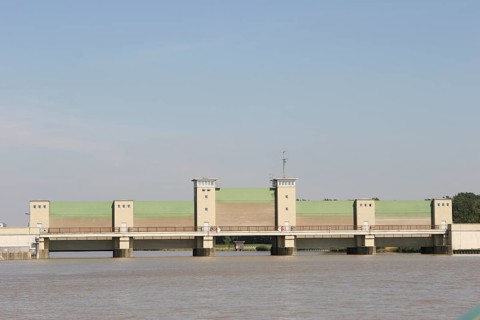 Ledasperrwerk, hydraulic structure, tourist attraction, river Leda, East Frisia, Germany