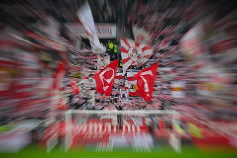 Fan block, fans, fan curve, flags, atmosphere, atmospheric zoom effect, zoomed, explosion effect,