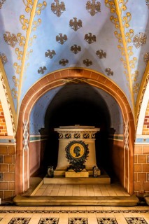 Tomb of Teofil Lenartowicz, ethnographer, sculptor, poet, 1822—1893, crypt of the merits of Poland
