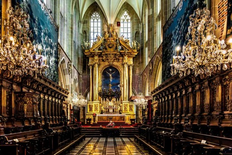 Baroque main altar in the choir room by Giovanni Battista Gisleni, 1650, painting of the