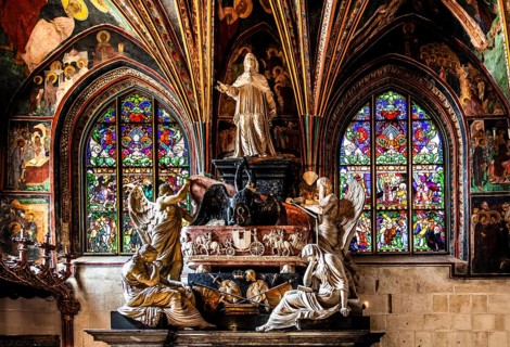 Tomb of Kajetan Soltyk, Holy Cross Chapel, also Jagiellonian Chapel, burial chapel for King Casimir