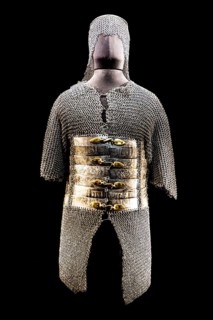 Helmet with chain bonnet, chain mail and steel plate armour (Juschmann), Turkey 17th century, Wawel