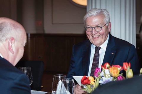 Kai Wegner and Frank-Walter Steinmeier at a dinner in honor of the Honorary Citizen of Berlin,
