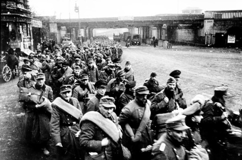 Under the York Bridges in Friedrichshain-Kreuzberg, German prisoners of war, early May 1945 J.