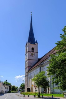 Pfarrkirche Mariä Himmelfahrt, Halfing, Chiemgau, Upper Bavaria, Bavaria, Germany