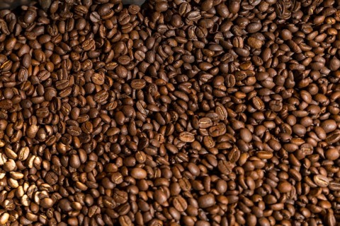 Coffee is roasted by hand in a small drum roaster with lots of experience, where the hot freshly