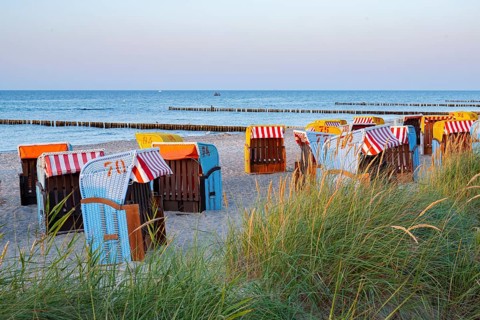 Beach chairs on Kühlungsborn beach, Kühlungsborn, Mecklenburg-Western Pomerania, Germany
