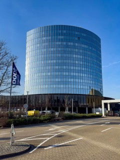 Messeturm administration tower built 1999 to 2000 by Messe Düsseldorf, Messe Düsseldorf, North