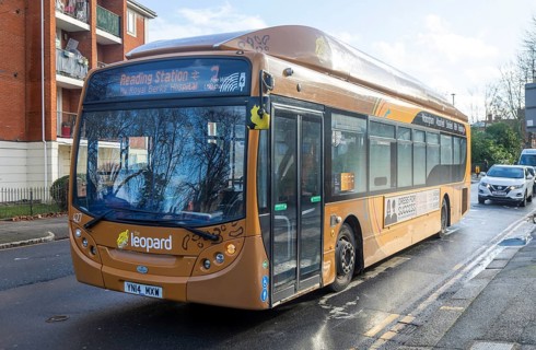Single-decker Scania K270UB ADL Enviro300SG, Leopard bus service 3 Reading Station, Reading,