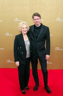 Liv Ullman with her grandson Halfdan Ullmann Tondel, EUROPEAN FILM AWARDS Berlin 2026, photo call