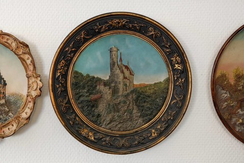 Decorative wall plate, replica of Lichtenstein Castle, Württemberg fairytale castle, romantic
