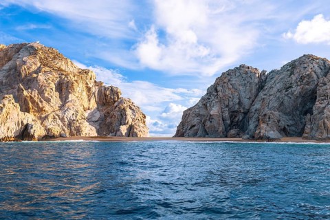 Scenic tourist destination Arch of Cabo San Lucas, El Arco, close to Playa Amantes Lovers Beach