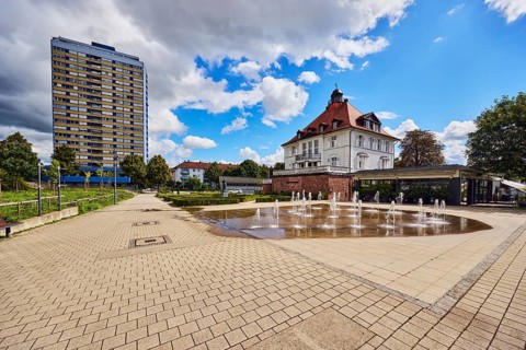 Villa Schmidt restaurant, park, fountain, hedge, lawn, paths, residential buildings, residential
