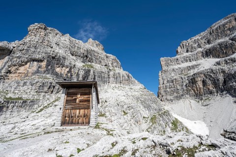 Mountain chapel at Rifugio Pedrotti mountain hut, Brenta Mountains, Brenta-Adamello Natural Park,