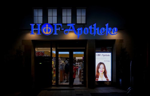 Night photo, logo, advertisement, neon sign pharmacy, HOF-Apotheke, Stuttgart, Baden-Württemberg,