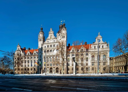 New Town Hall, monument by Hugo Licht, in winter with snow, Leipzig, Saxony, Germany