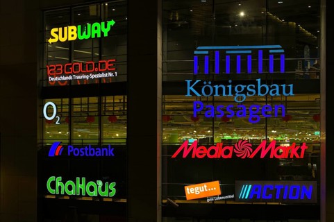 Night view, neon lighting, logo media market, Tegut, action, Subway, Postbank, ChaHaus, 123gold.de,