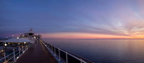 Cruise ship departing from Miami to Caribbean cruise vacations