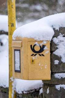 Mailbox, Deutsche Post, winter weather, blowing snow, snowy, near Oberelfringhausen in