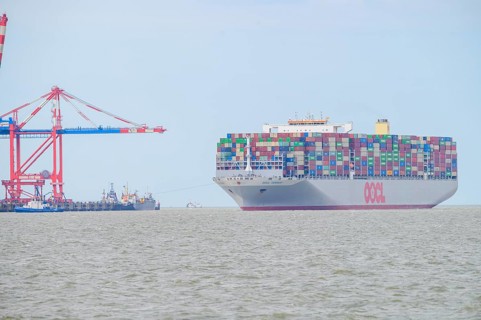 The container ship OOCL Germany with 59 m width and 400 m length of one of the largest container