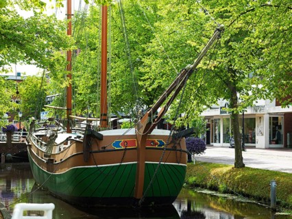 Kuff, flat-bottomed coastal cargo sailor, Margaretha von Papenburg, Main Canal, Papenburg, Emsland,