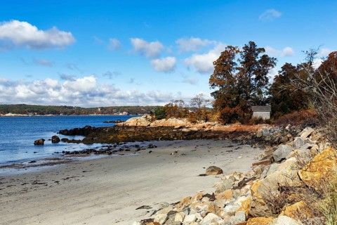Shoreline, Indian Summer, Gloucester, Cape Ann, Massachusetts, New England, USA