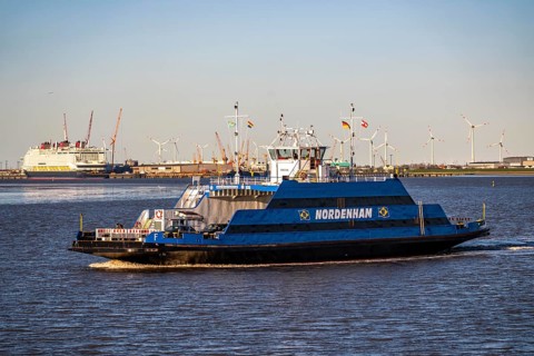 Weser ferry, ferry Nordenham, in the mouth of the Weser, connects Bremerhaven with Nordenham in