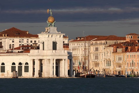 Dogana da Mar, entrance to the Grand Canal, Venice, Vneto, Italy