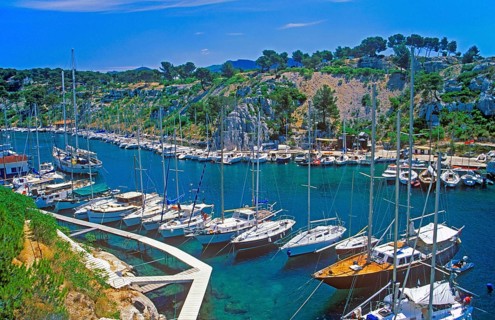 Marina, boats, Port-Miou bay, Massif des Calanques, Bouches-du-Rhône department, southern France,
