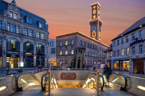 Fürth Town Hall in evening lighting, the tower is imitated the tower of the Palazzo Vecchio in
