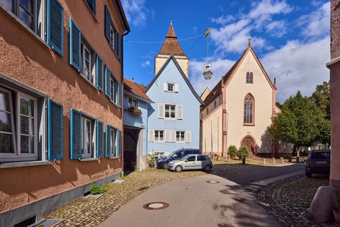 St. Martin parish church, church tower, houses, historic residential buildings, apartment