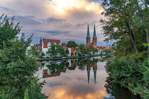 Old town with Lübeck Cathedral and Trave at dusk, Lübeck, Schleswig-Holstein, Germany