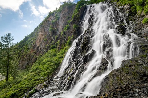 Bridalveil Falls waterfall, canyon, long exposure, Keystone Canyon, Richardson Highway, Alaska, USA