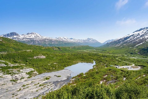View of the wide valley of the Tsina River with mountains, Worthington Glacier Lagoon, Worthington