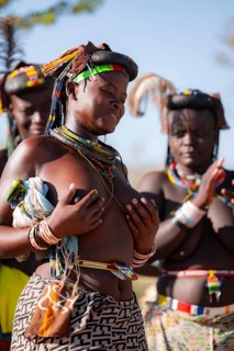 Traditional dance, brightly decorated woman of the Hakaona tribe also dance Havakona or Hakawona,