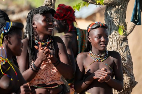 Traditional dance, brightly decorated woman of the Hakaona tribe, also Havakona or Hakawona, near