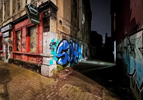 Decaying façade smeared with graffiti, scrap property in a no-go area, Gelsenkirchen, Ruhr area,