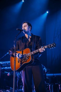 Max Giesinger live on People Tour 2025 in Berlin's Huxley's New World on 26.11.2025