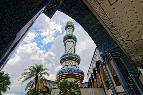 Jame' Asr Hassanil Bolkiah Mosque, Bandar Seri Begawan, Brunei