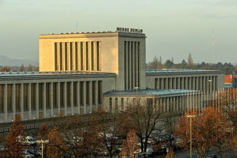 Hall of Honor, reception hall at the main entrance to Messe Berlin, monument protection, National