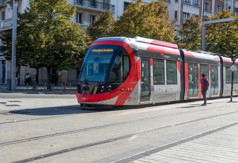 Light rail tram city public transport system CAF Urbos 3 trams, Tranvía de Zaragoza, Zaragoza,