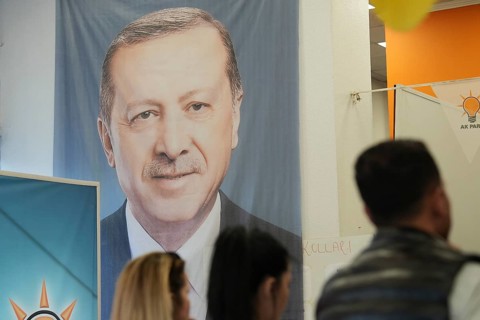 Gaziantep, Türkiye – May 28, 2023. Members of the ruling Justice and Development Party (AKP) follow