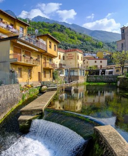 Aril, the shortest river in the world, Cassone di Malcesine, Lake Garda, Veneto, Italy