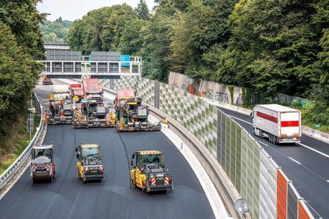 Rehabilitation of the A52 motorway near Essen, an 8 km long section between the Essen-Kettwig